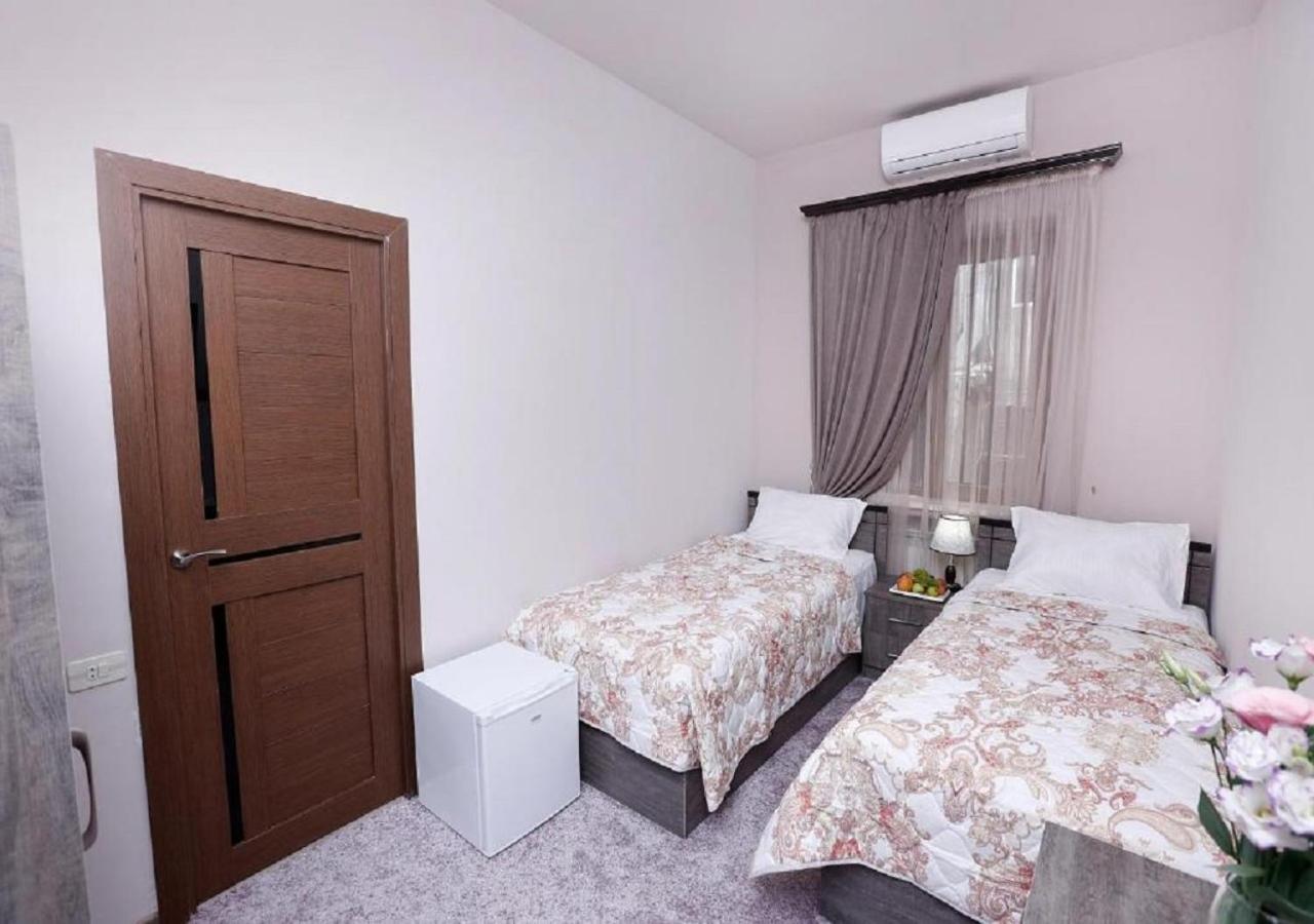 יירבאן Yard Guesthouse מראה חיצוני תמונה